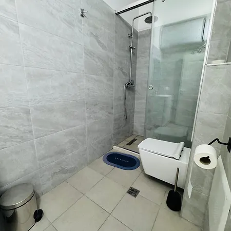 Center Apartment *
