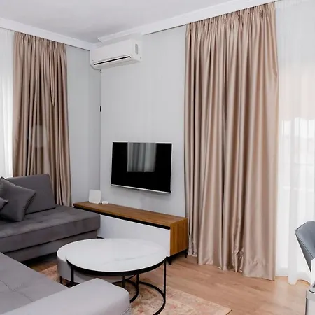 Center * Tirana
