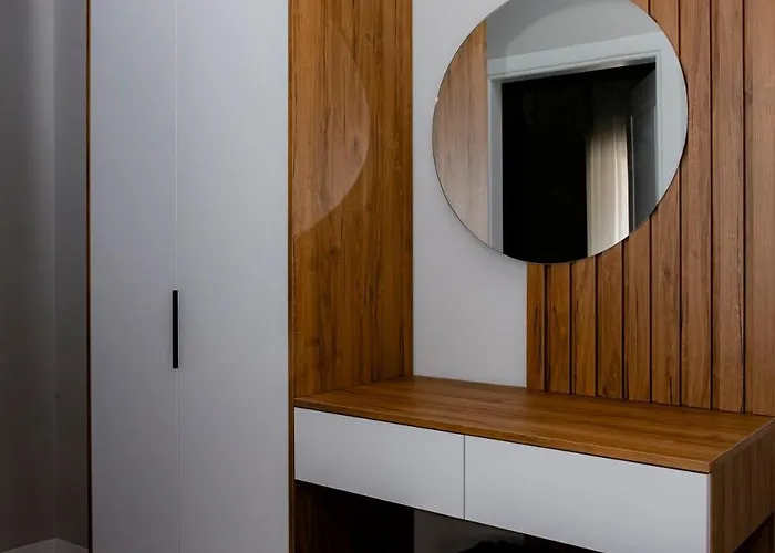 アパート Center ティラナ